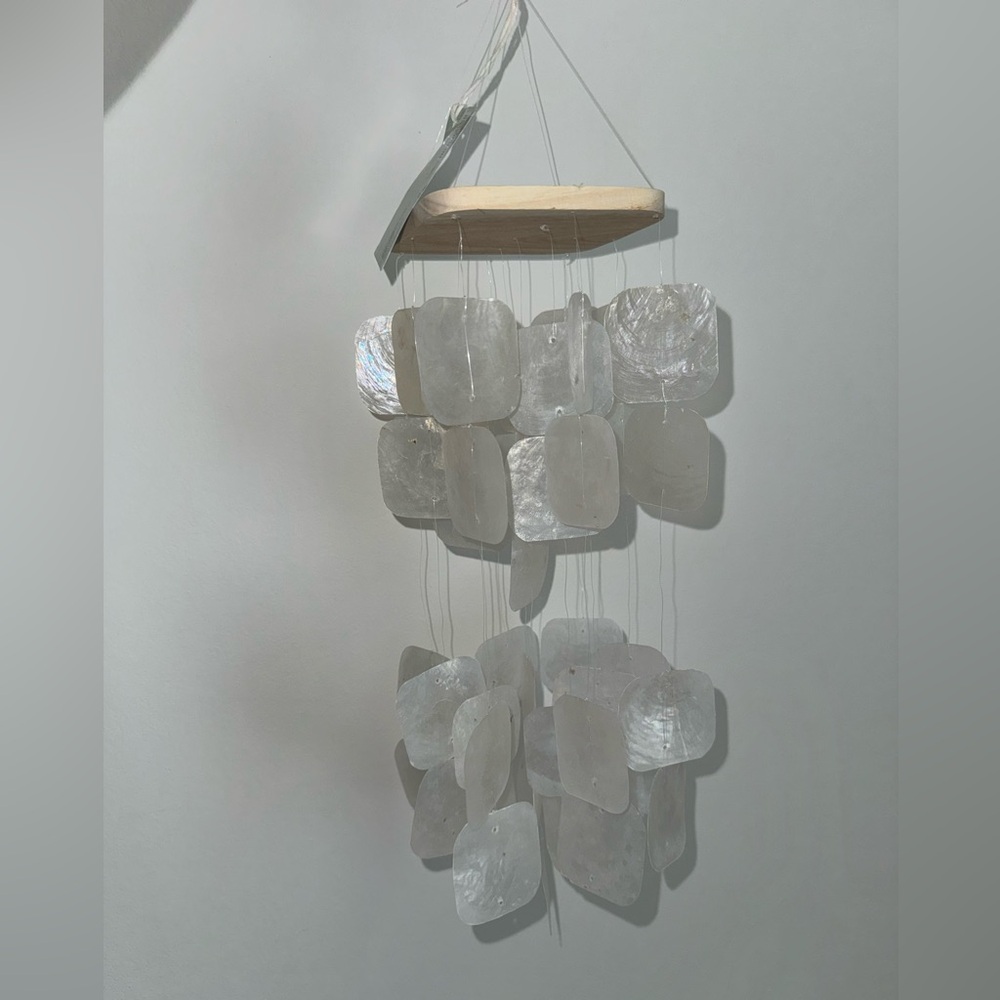 NWT Hobby Lobby 2 x Shell Wind Chime Delicate Home Decor Luxury Stylish Bohemian